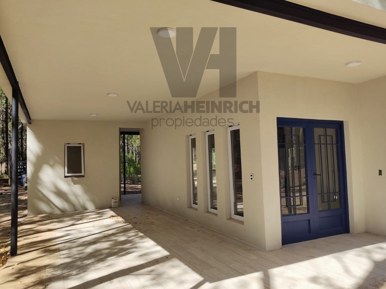 Casa en Venta en Villa Robles cerca de Pinamar y Costa Esmeralda. barrio cerrado