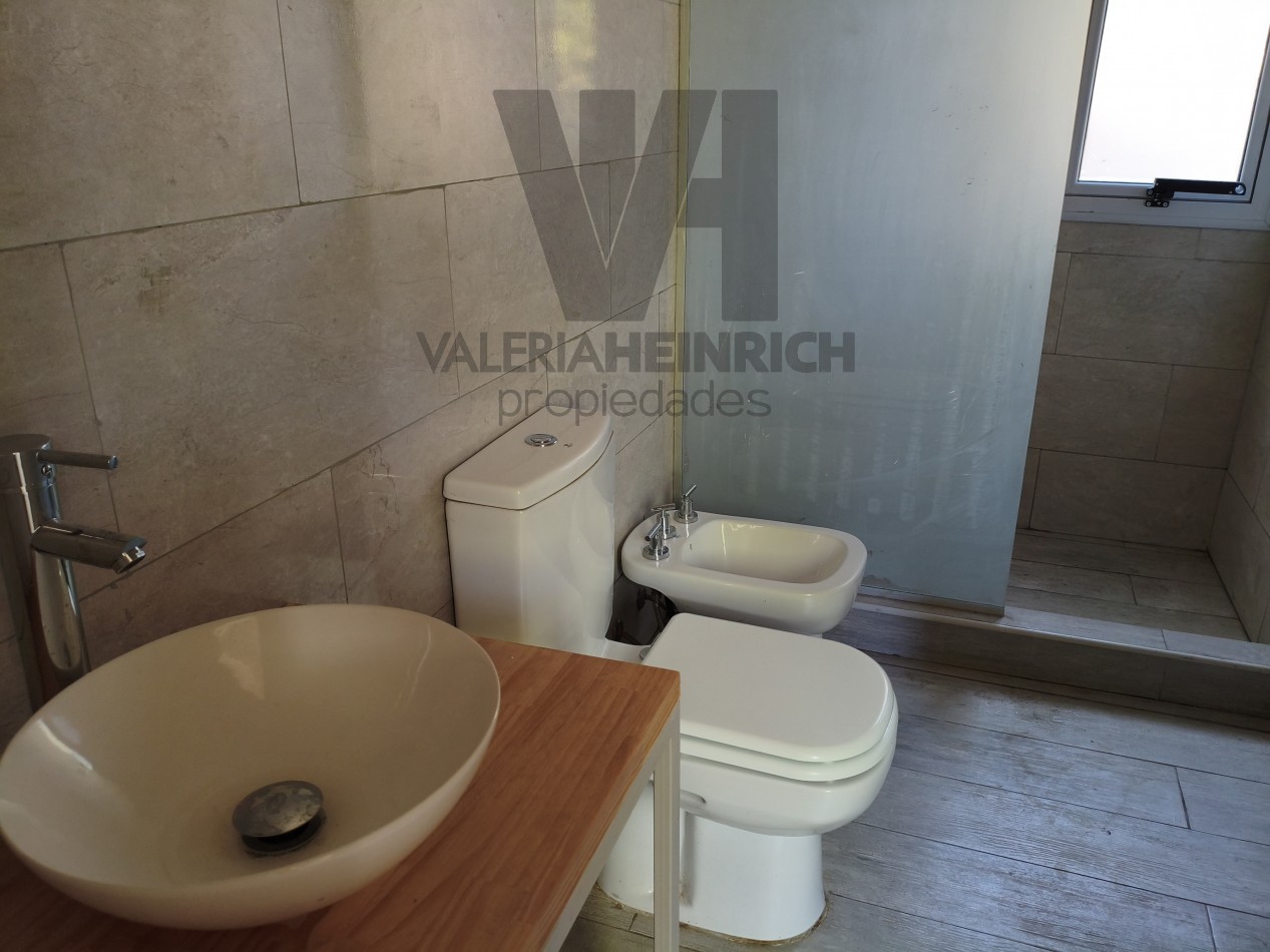 Casa en Venta en Villa Robles cerca de Pinamar y Costa Esmeralda. barrio cerrado