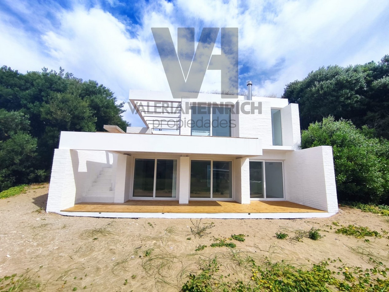 CASA EN VENTA COSTA ESMERALDA SEND 3 DISEÑO 