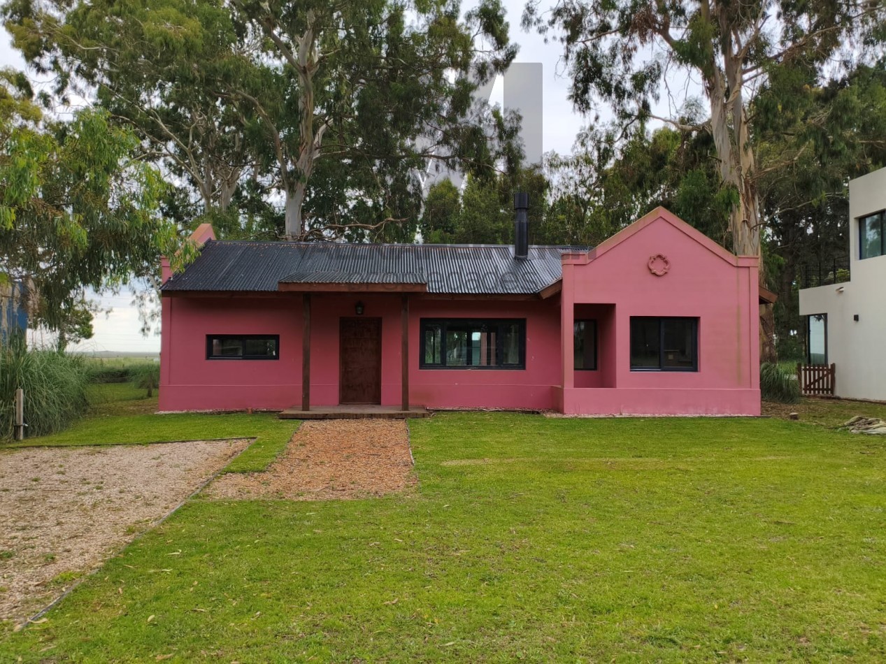 Casa en venta estilo campo costa esmeralda deportiva