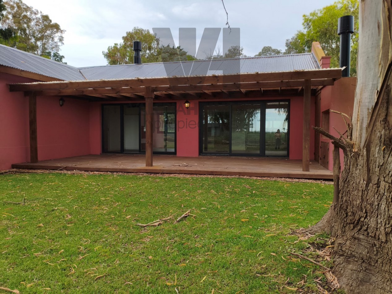 Casa en venta estilo campo costa esmeralda deportiva