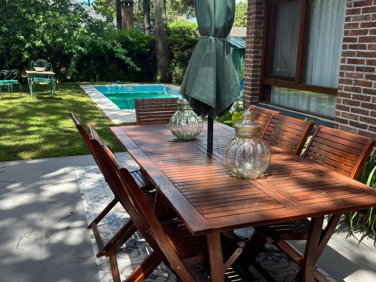 CASA EN ALQUILER PINAMAR PILETA 6 PAX