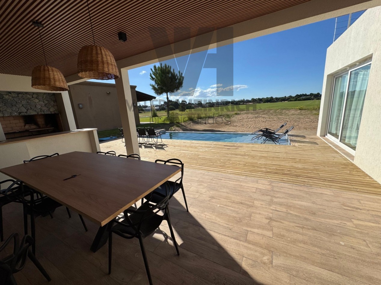 Alquiler Costa Esmeralda casa Ecuestre 8 pax. 