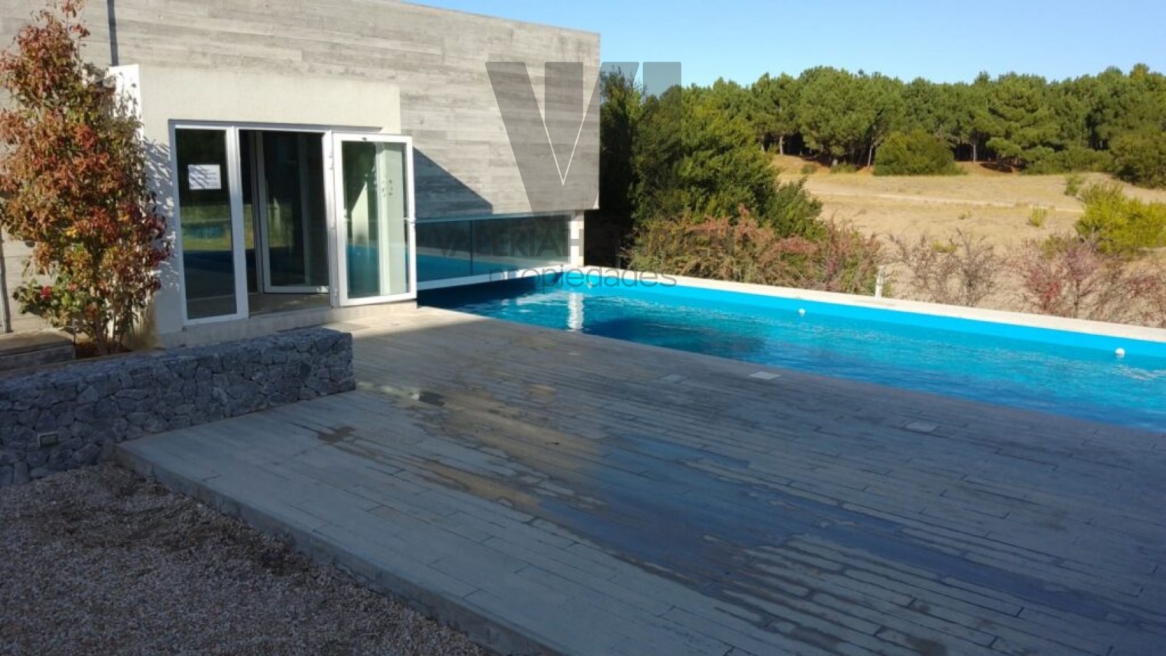 Alquiler departamento Costa Esmeralda PB parrilla galeria cerrada 