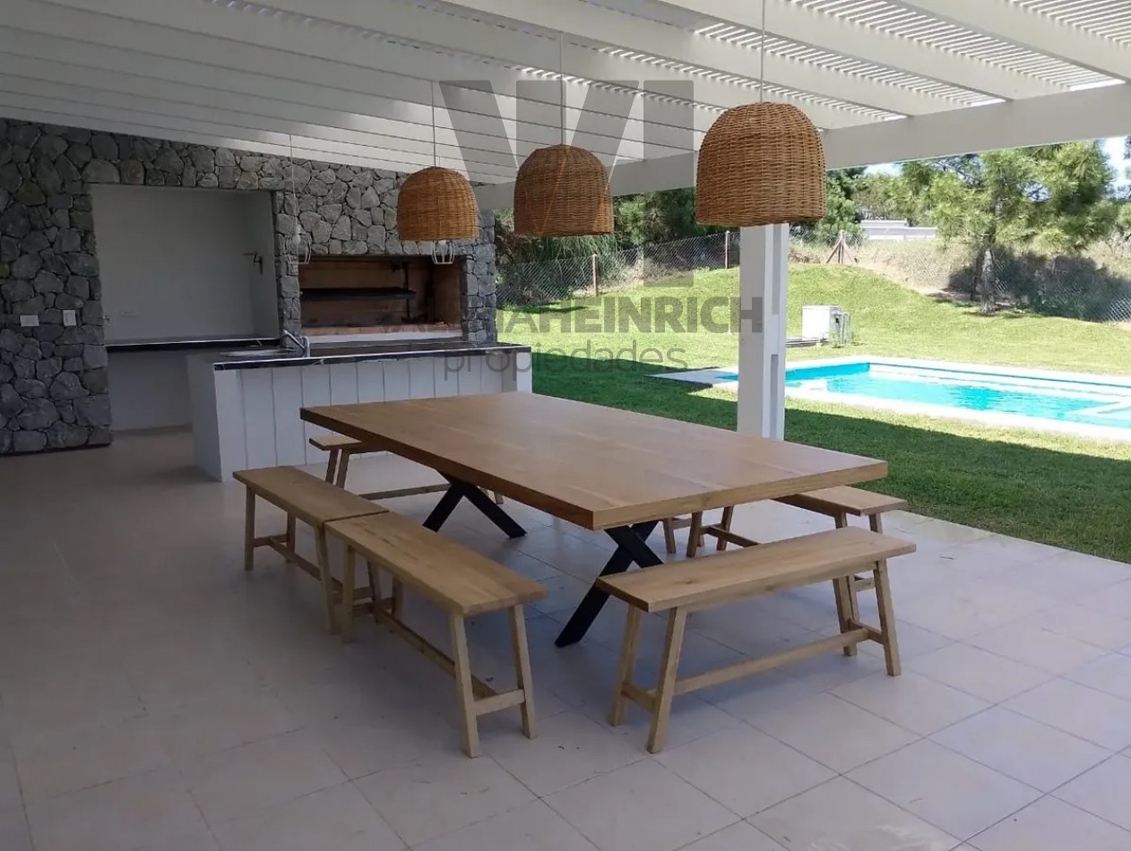 Alquiler Costa Esmeralda Ecuestre 4 dorm pileta 