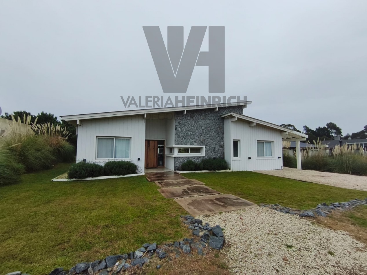 Venta Costa Esmeralda Ecuestre 4 dorm pileta 