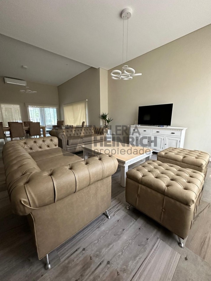 Venta casa en Costa Esmeralda 