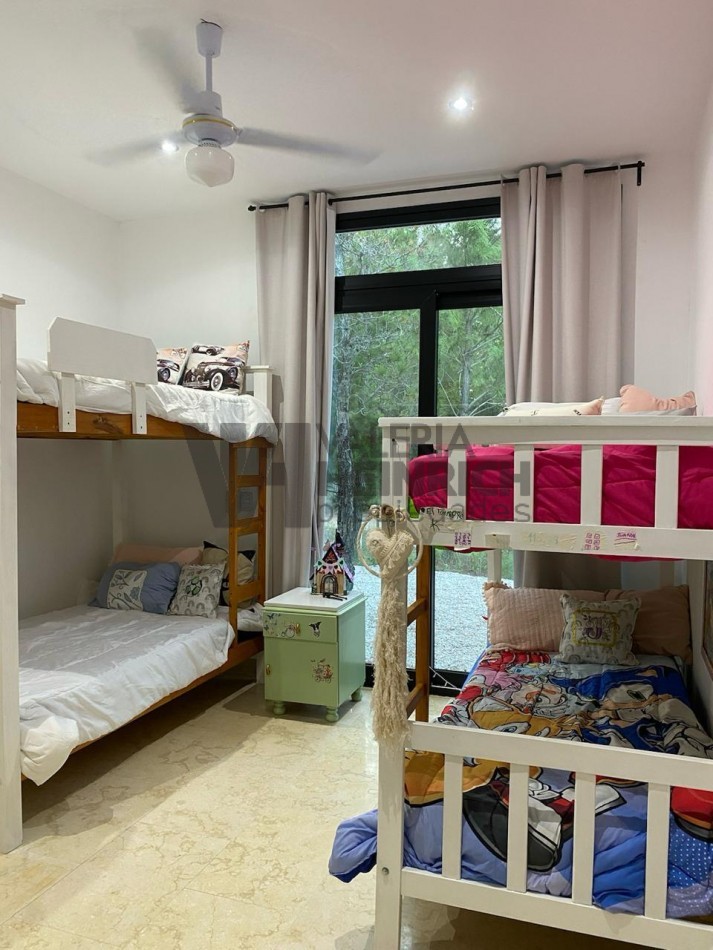Venta casa Villarobles Serena 4 dorm. piscina