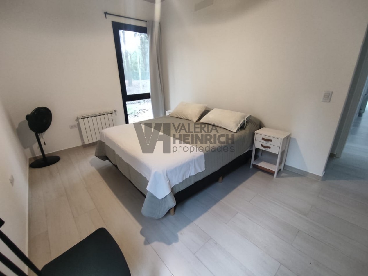 Alquiler y Venta Casa Villarobles con piscina 6 pax