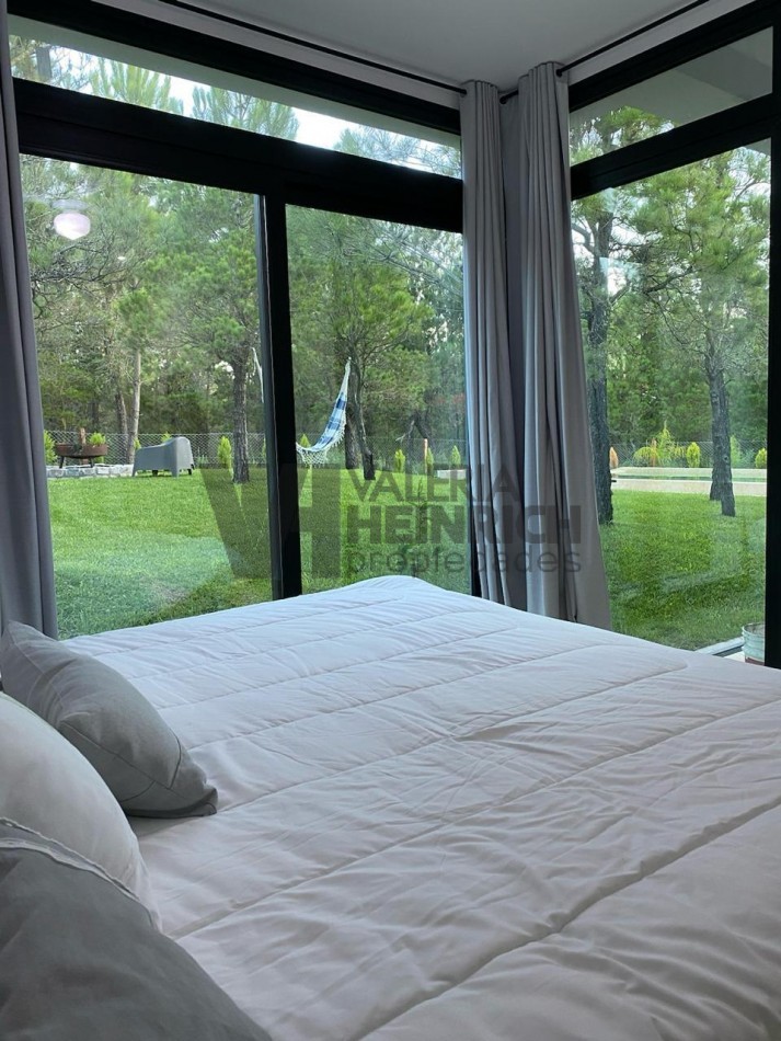 Venta casa Villarobles Serena 4 dorm. piscina