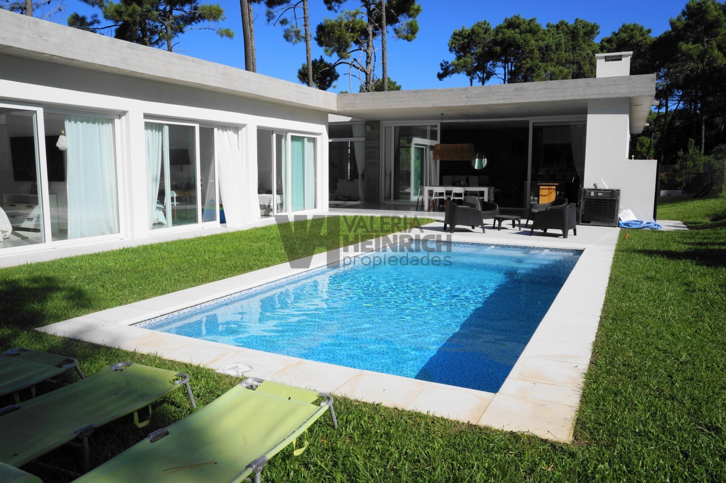 Casa en venta en barrio Alamos Pinamar