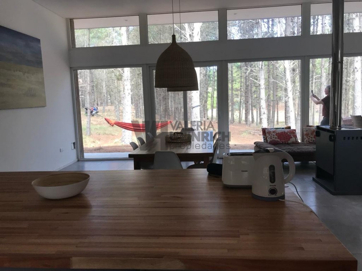Venta casa Villarobles Pinamar  4 dorm.