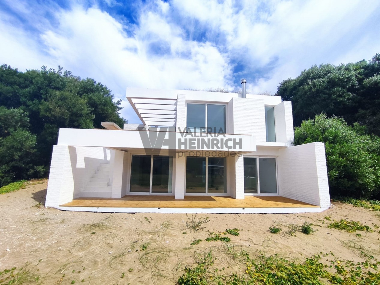 CASA EN VENTA COSTA ESMERALDA SEND 3 DISEÑO 