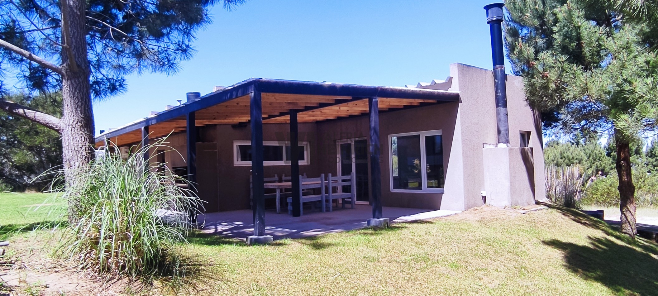 Casa En Venta  Costa Esmeralda Ecuestre. Con gas natural