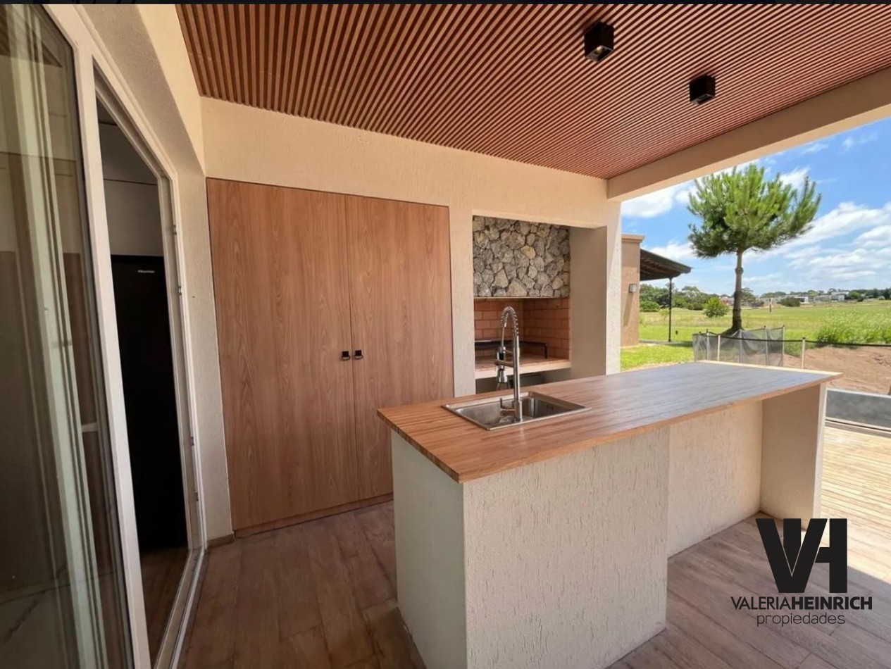 Alquiler Costa Esmeralda casa Ecuestre 8 pax. 