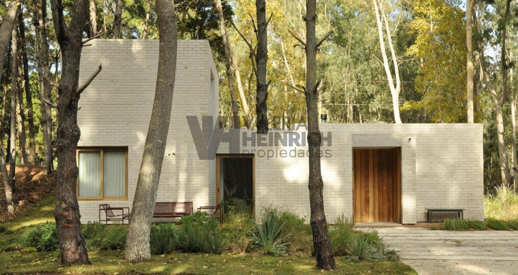 Villarobles venta de casa en barrio Serena