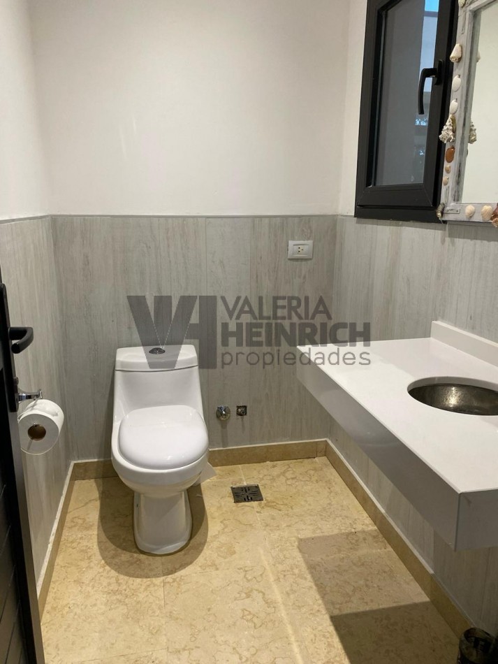 Venta casa Villarobles Serena 4 dorm. piscina