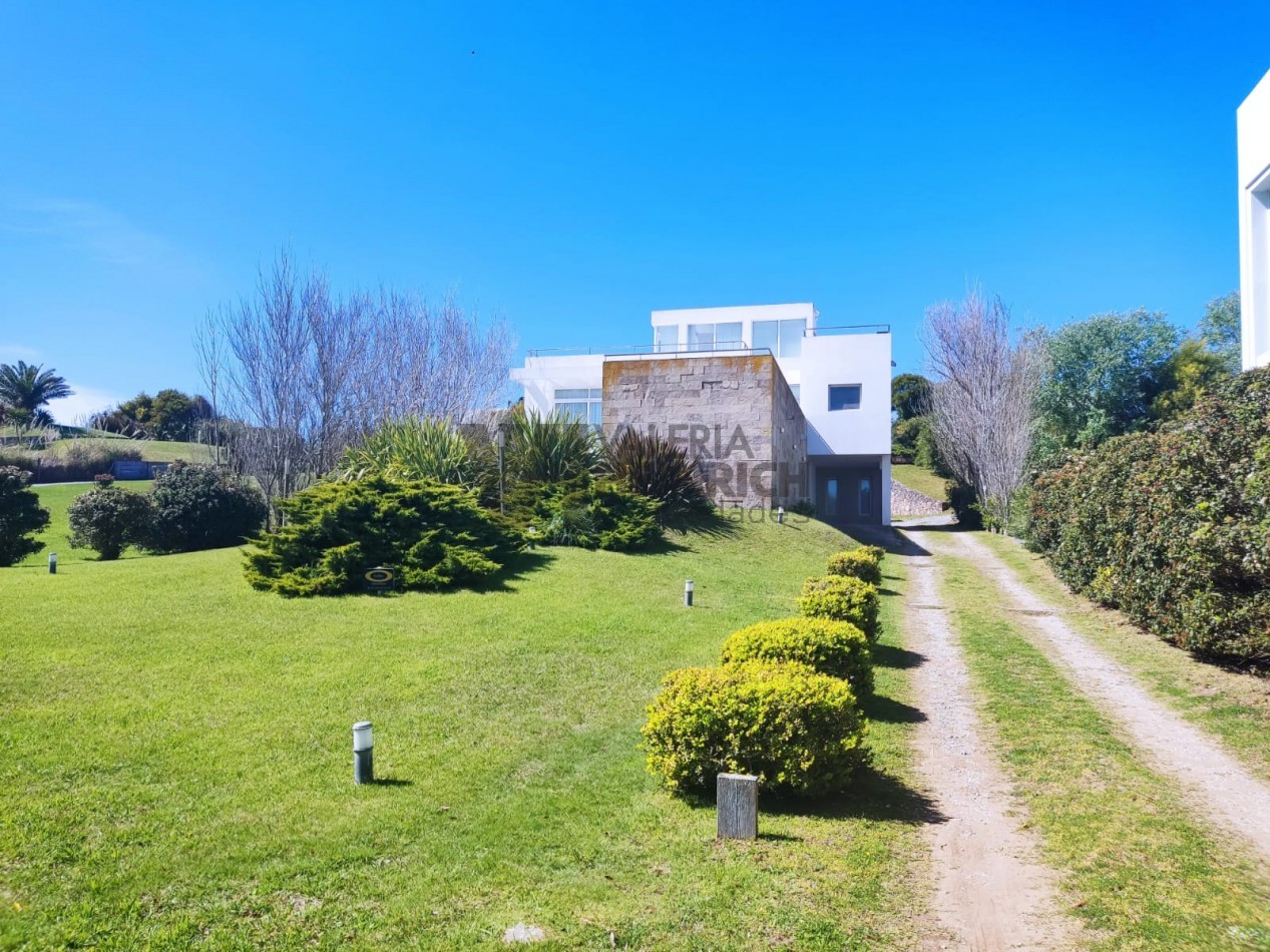 Casa Alquiler Carilo cerca del mar