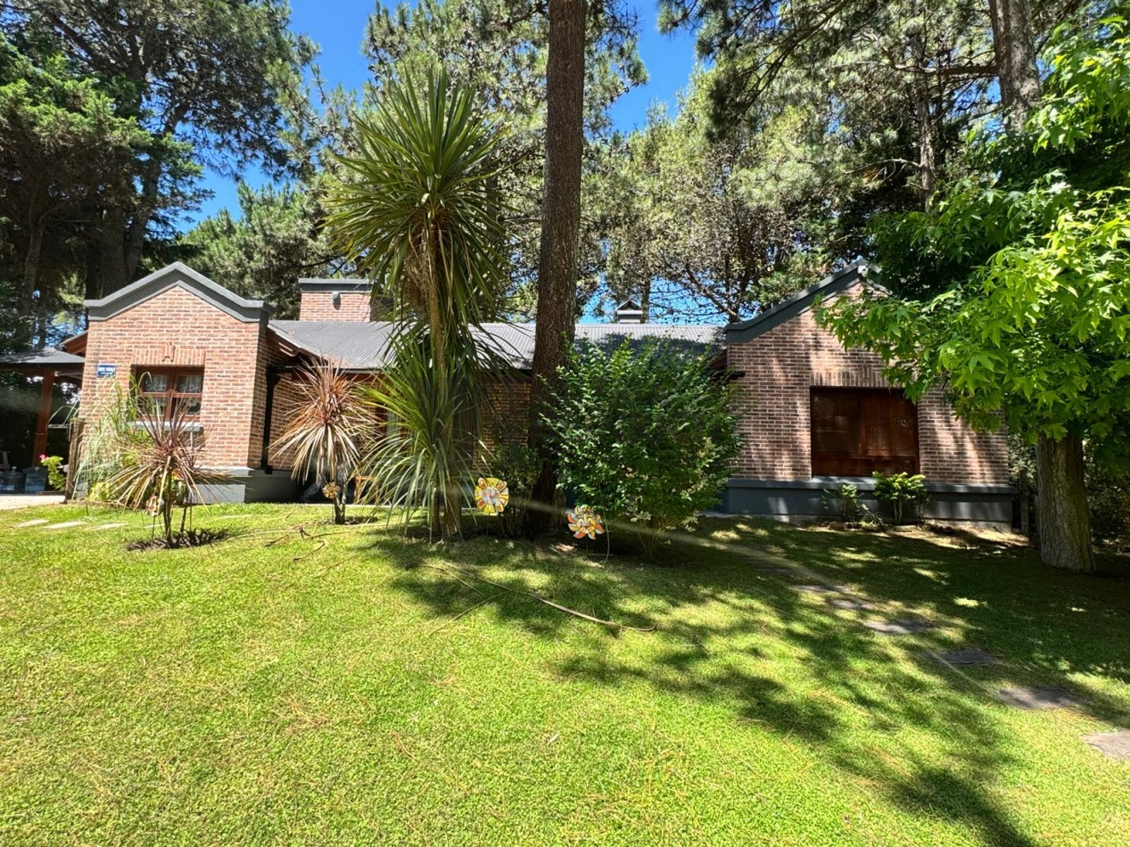 CASA EN ALQUILER PINAMAR PILETA 6 PAX