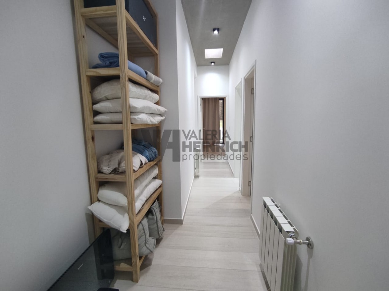 Alquiler y Venta Casa Villarobles con piscina 6 pax