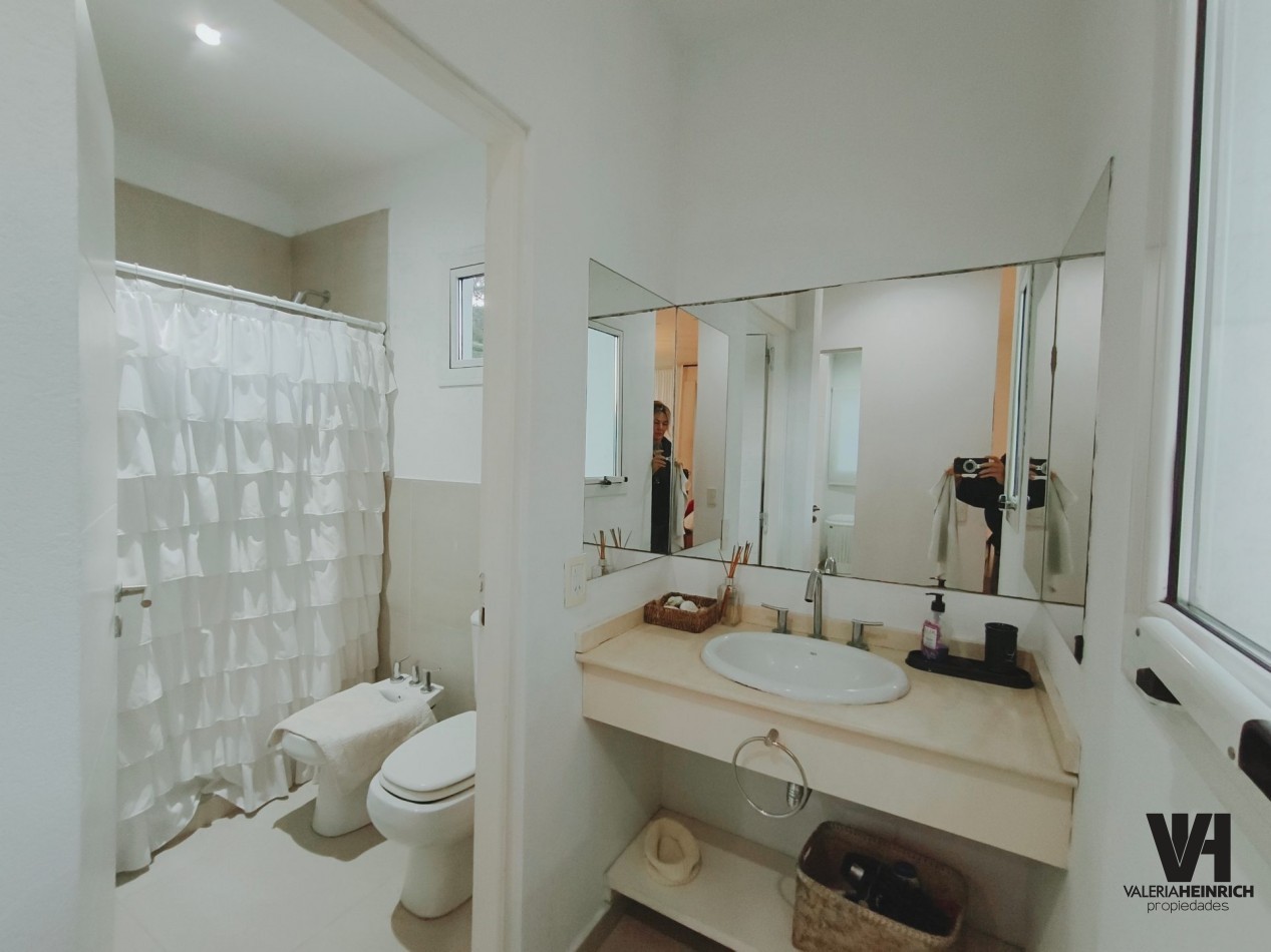 casa Villarobles venta laguna 4 dorm.  oportunidad 