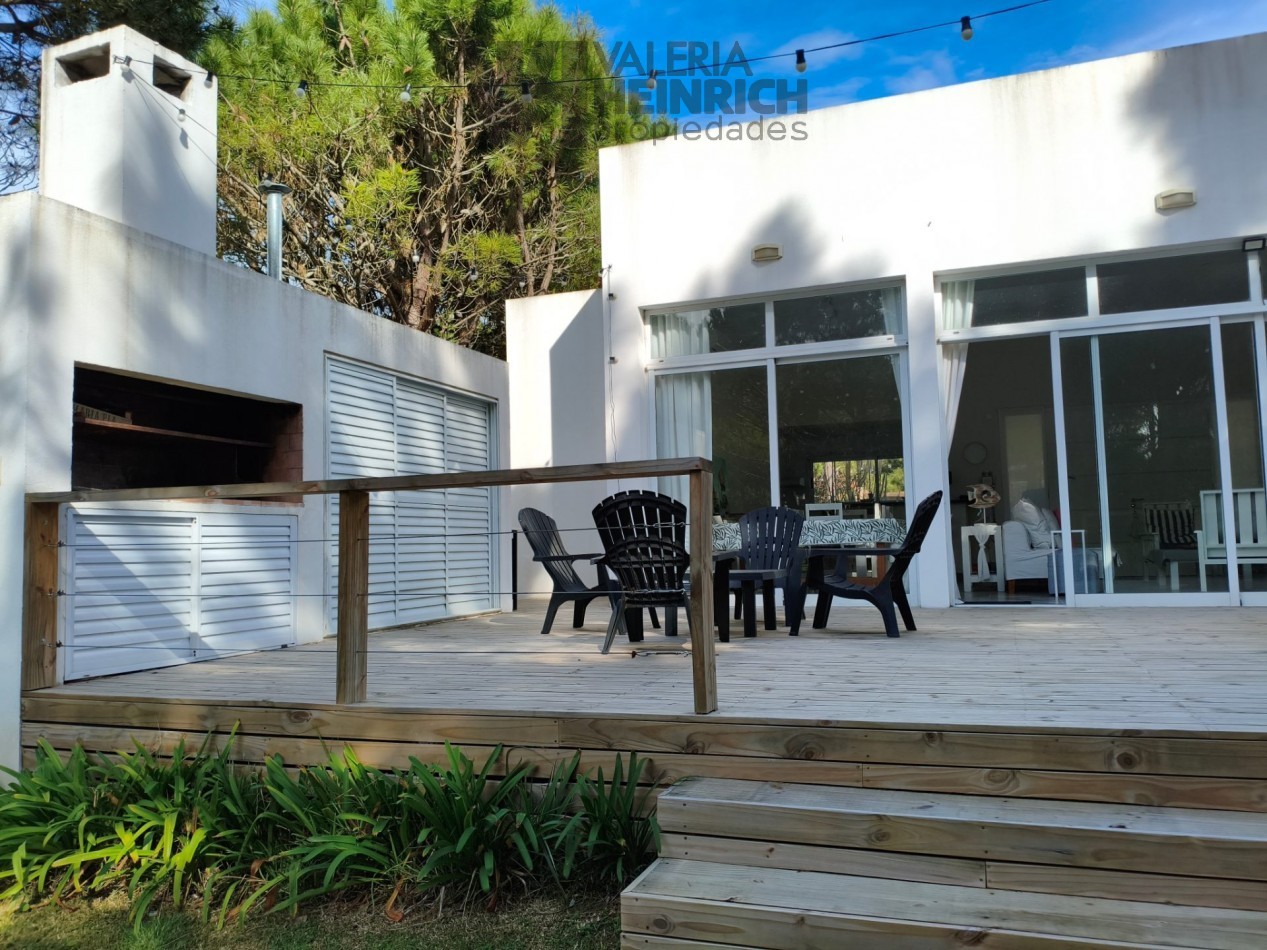 Casa alquiler Costa Esmeralda Residencial 3 dorm. jardin