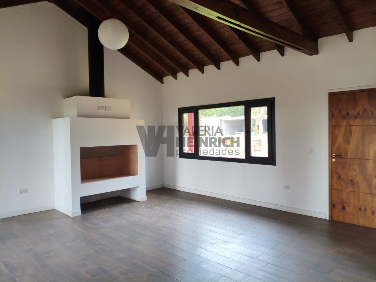 Casa en venta estilo campo costa esmeralda deportiva