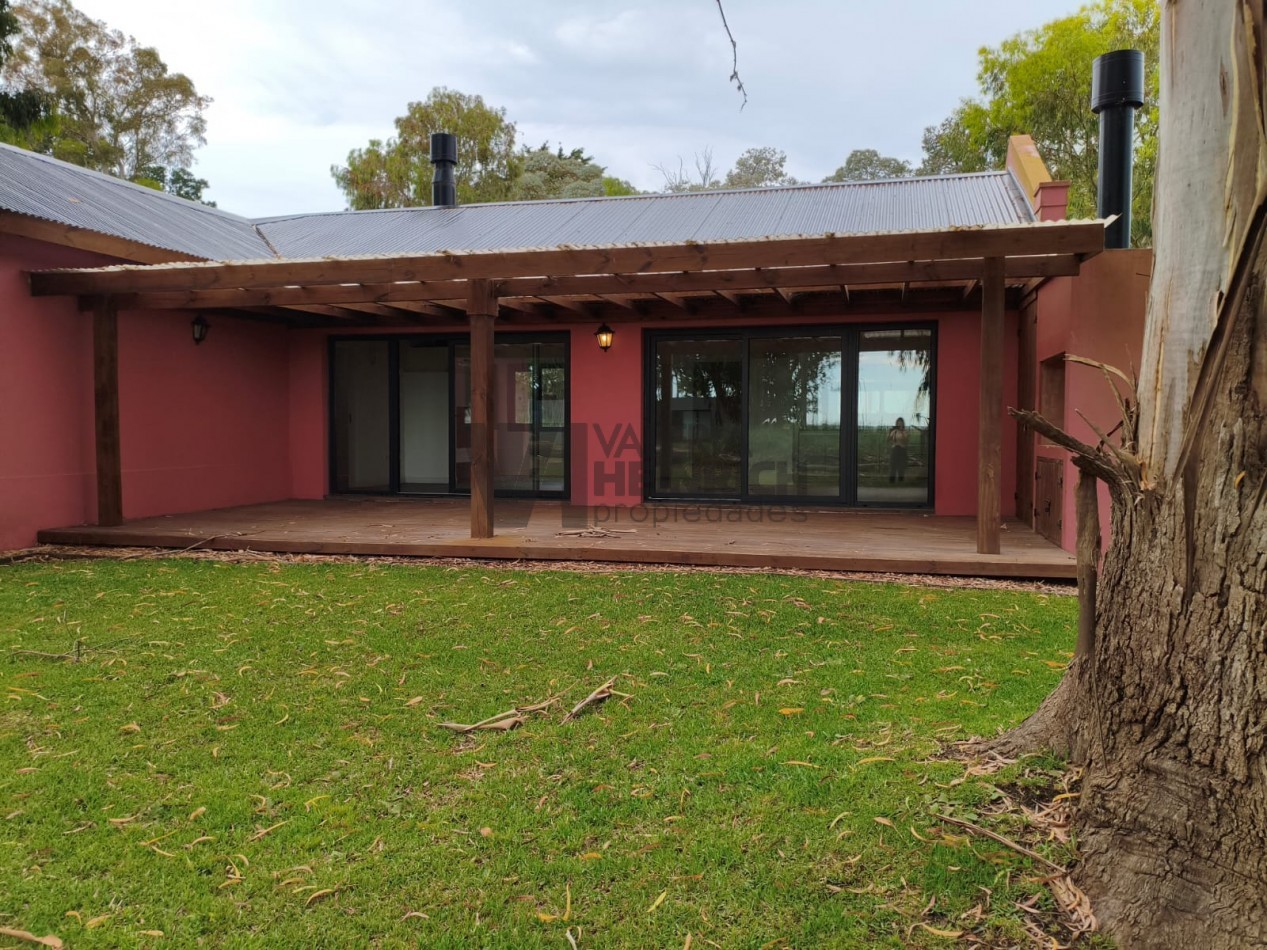 Casa en venta estilo campo costa esmeralda deportiva