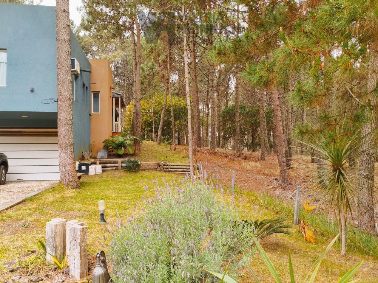 Casa alquiler en Villarobles bosque mar barrio cerrado