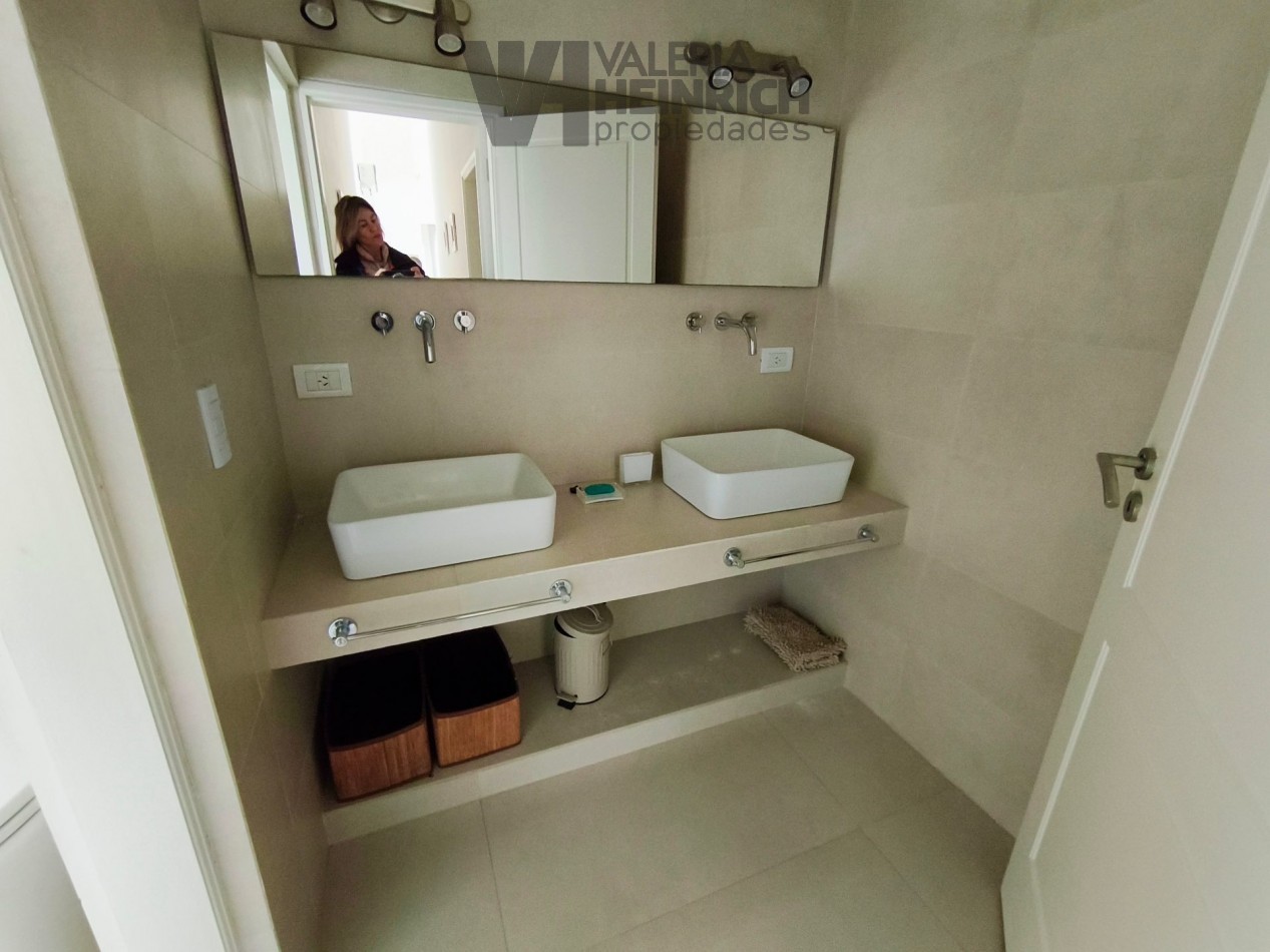 Alquiler Costa Esmeralda golf 8 pax