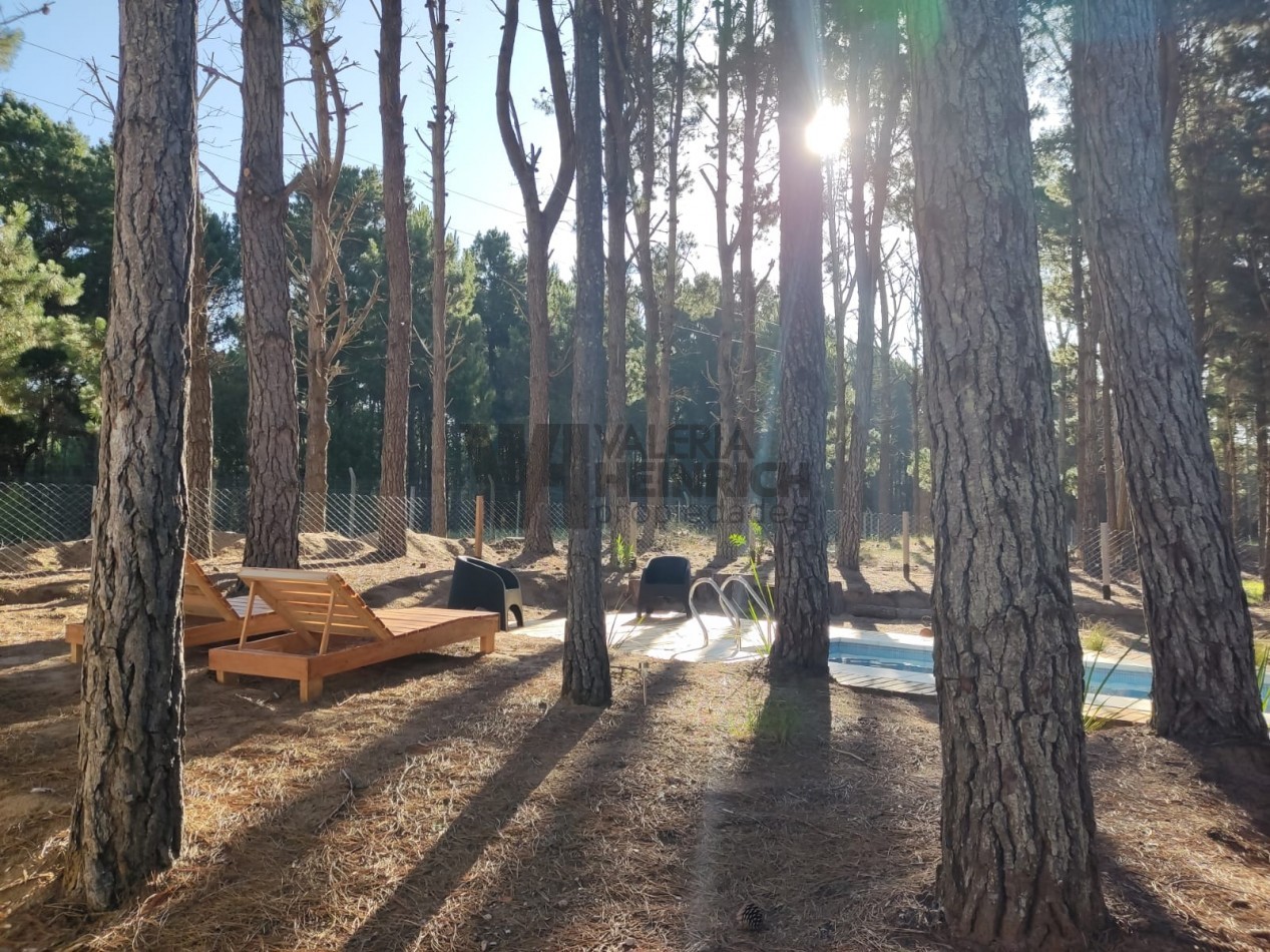 Alquiler y Venta Casa Villarobles con piscina 6 pax