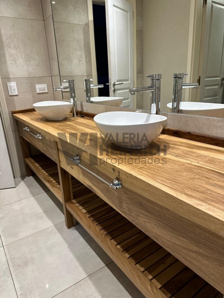 Venta casa en Costa Esmeralda 