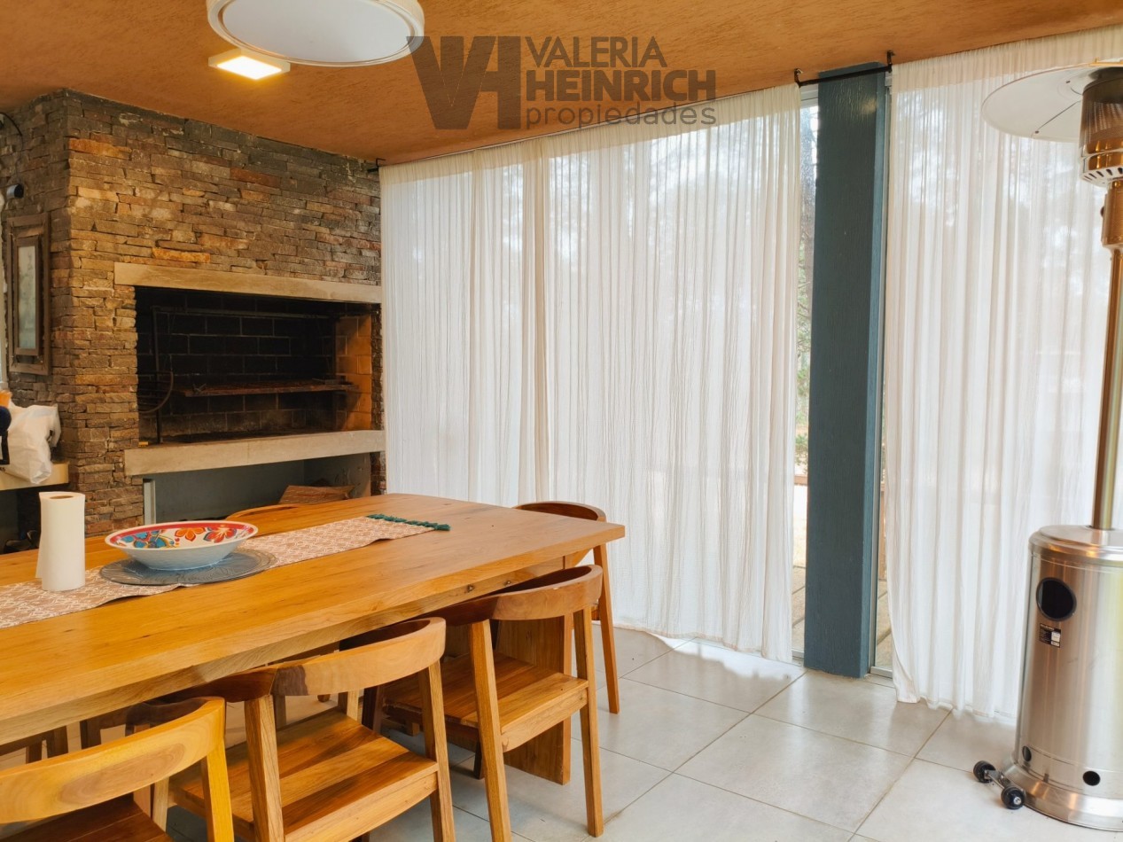 Casa alquiler en Villarobles bosque mar barrio cerrado