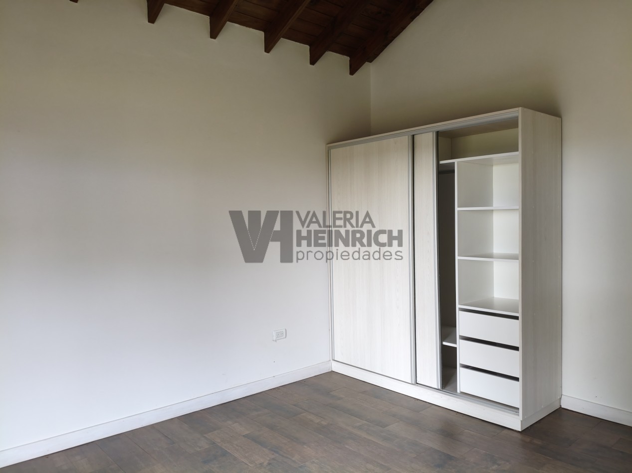 Casa en venta estilo campo costa esmeralda deportiva