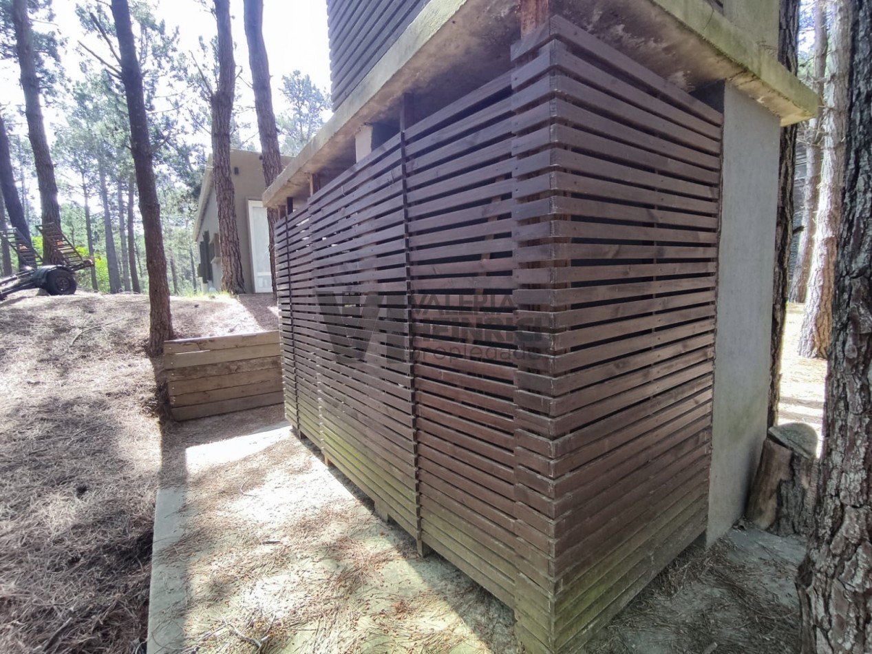 Venta casa Villarobles Pinamar  4 dorm.