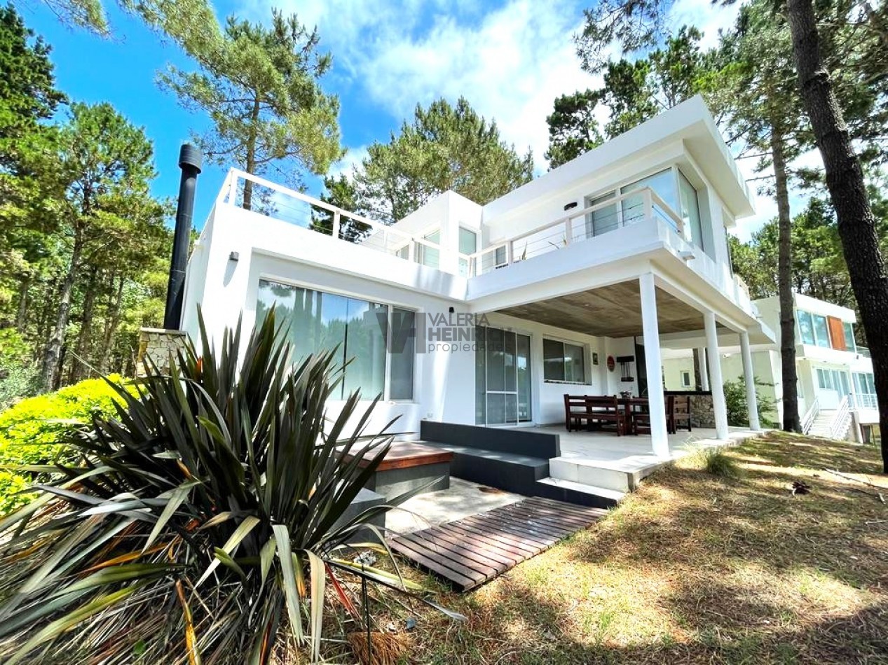 CASA EN VENTA VILLA ROBLES LAGUNA ALBATROS