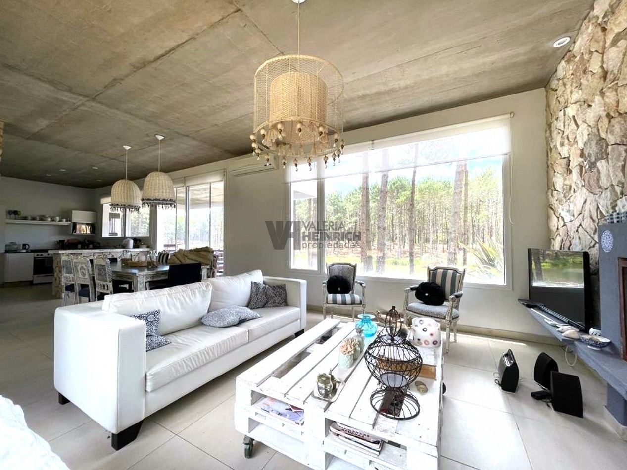 CASA EN VENTA VILLA ROBLES LAGUNA ALBATROS