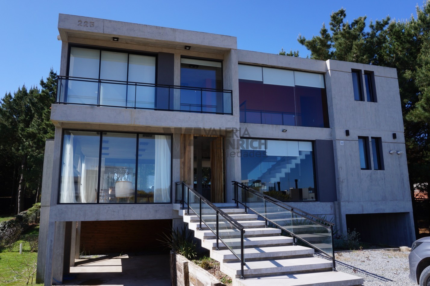 Casa venta Costa Esmeralda piscina