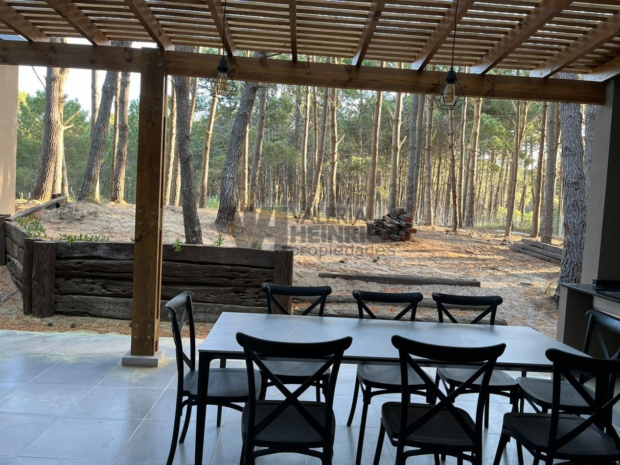 Alquiler  y venta casa Villarobles Brisas 3 dorm