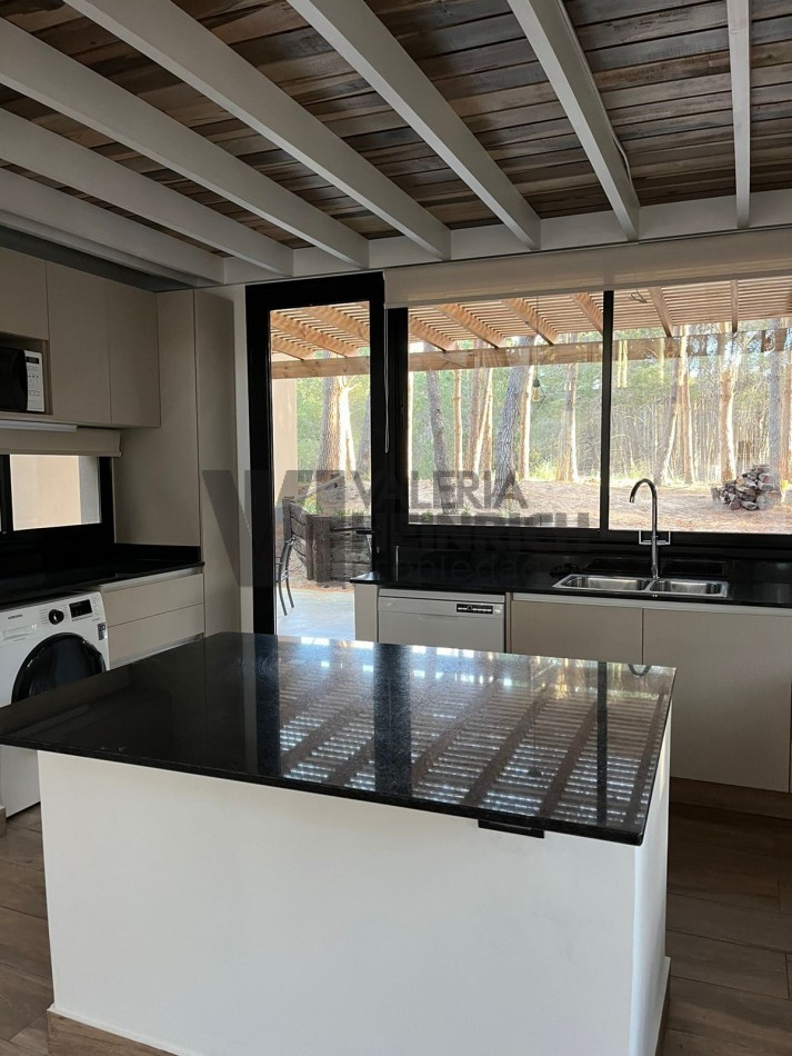 Alquiler  y venta casa Villarobles Brisas 3 dorm