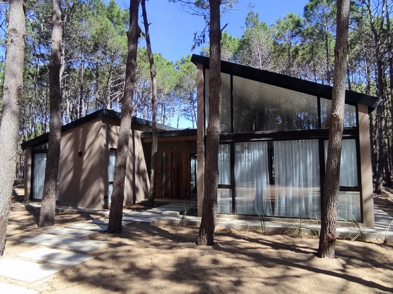 Alquiler  y venta casa Villarobles Brisas 3 dorm