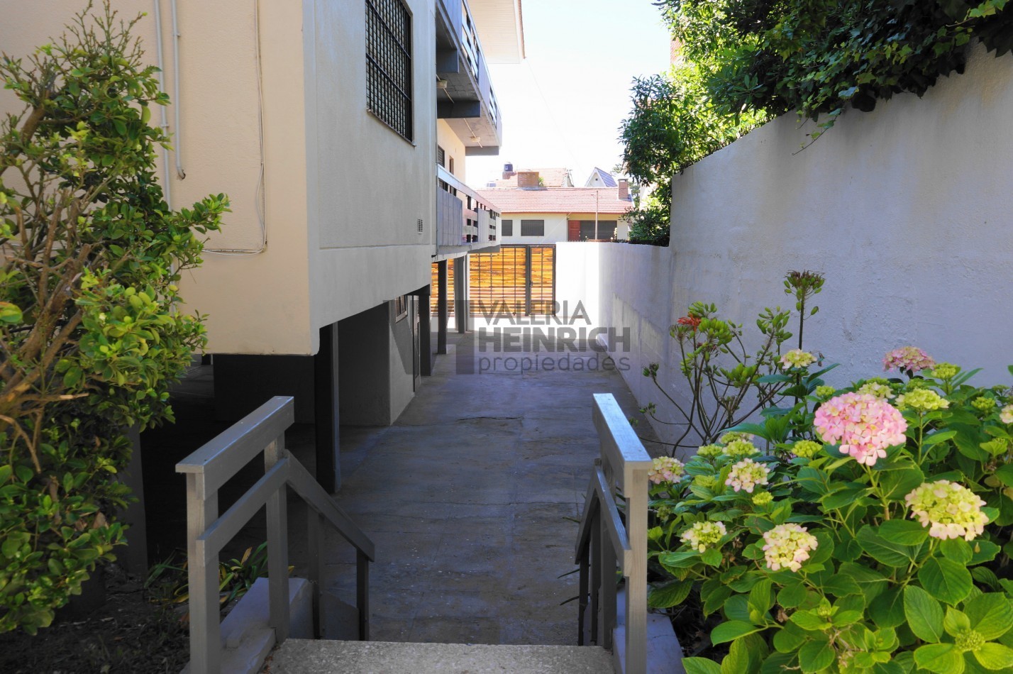 Venta Departamento Villa Gesell Sur 2 amb PB 1 cuadra del mar