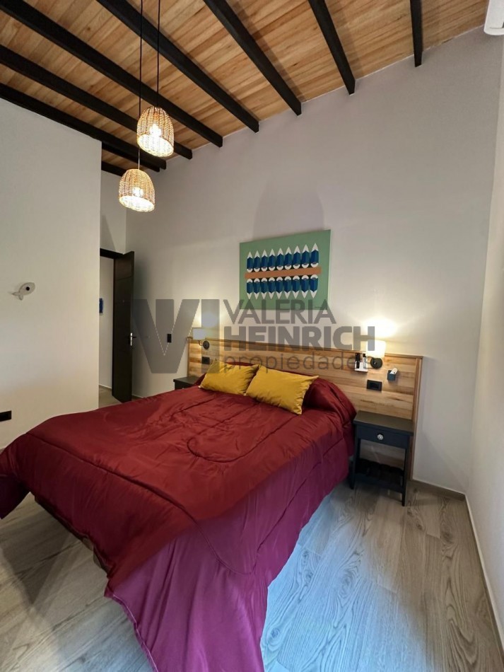 Casa Villarobles. Cerca Pinamar y Costa Esmeralda. Con salida al mar. 20 pax. VENTA y ALQUILER