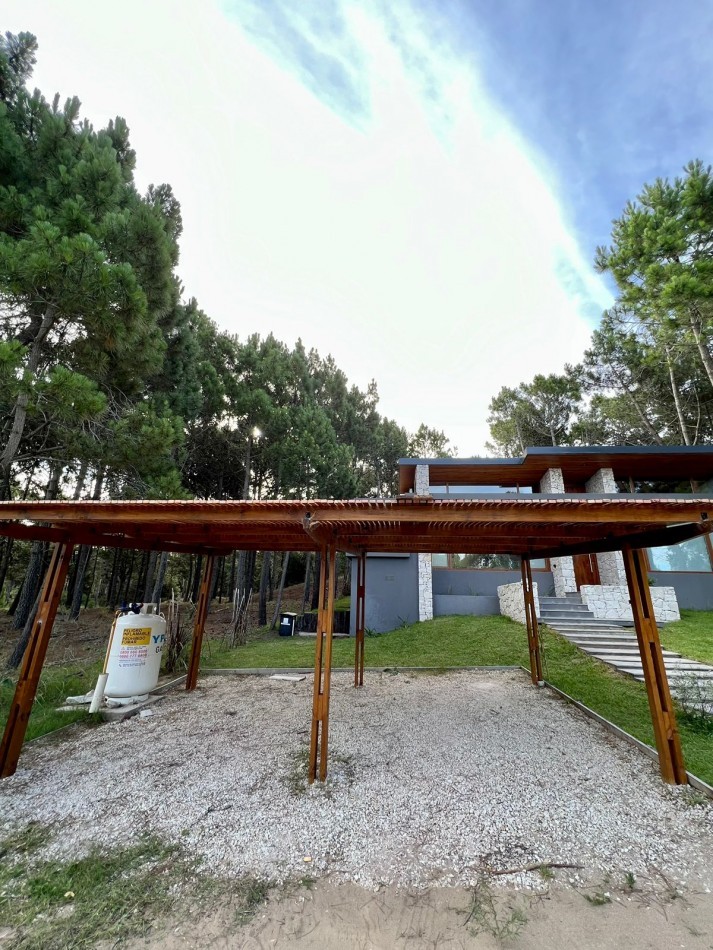 Casa en Venta Villarobles Pinamar piscina