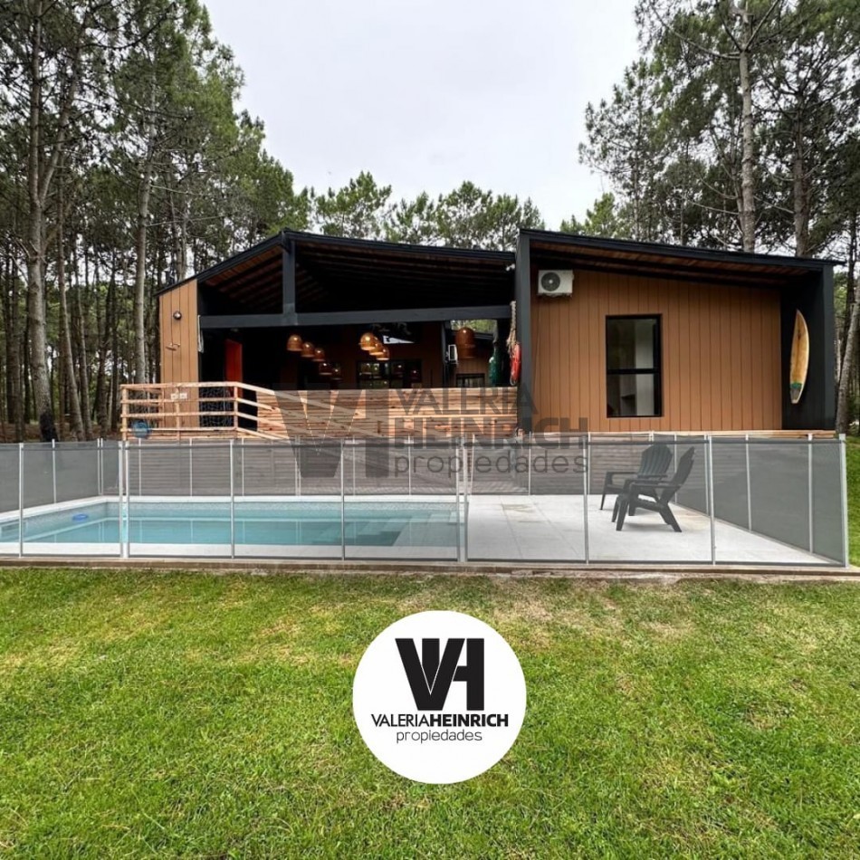 Casa Villarobles. Cerca Pinamar y Costa Esmeralda. Con salida al mar. 20 pax. VENTA y ALQUILER