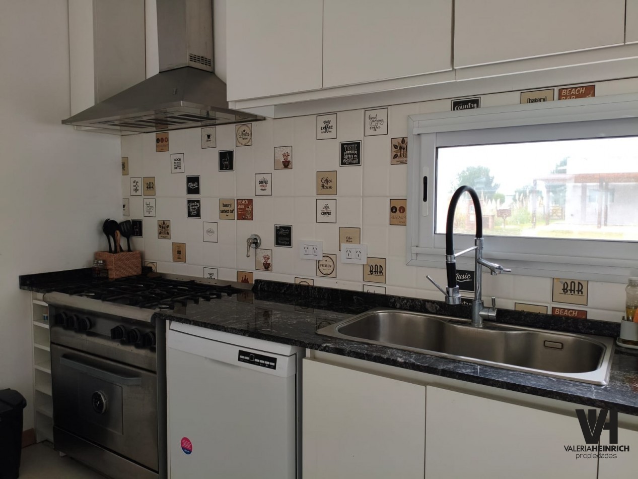 Venta Costa Esmeralda Ecuestre 4 dorm pileta 