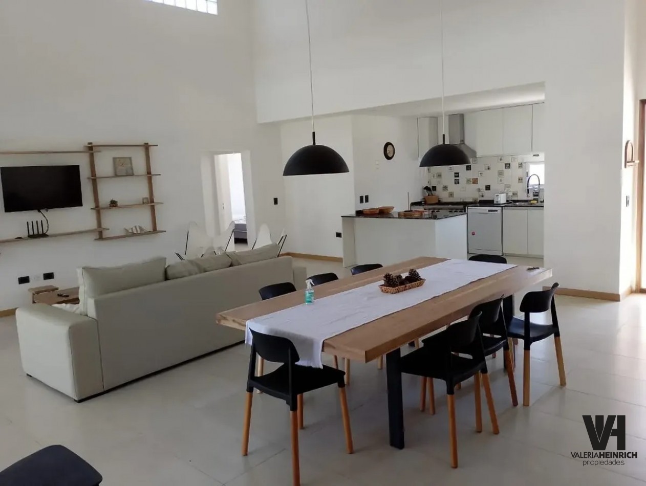 Venta Costa Esmeralda Ecuestre 4 dorm pileta 