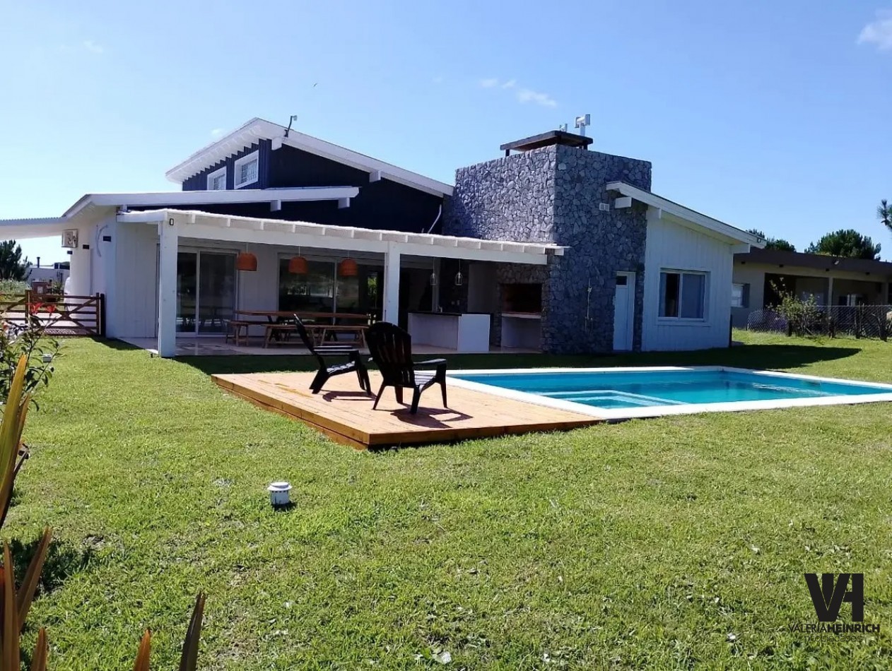 Venta Costa Esmeralda Ecuestre 4 dorm pileta 