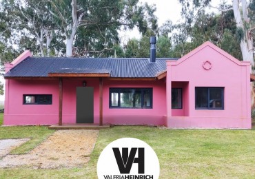 Casa en venta estilo campo costa esmeralda deportiva