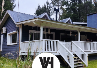 Casa venta Deportiva costa esmeralda doble lote oportunidad estilo americana
